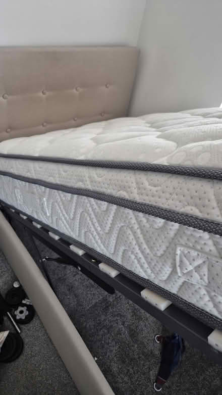 Photo of free Twin bed, storage, hydraulic lift, excellent condition (Alstone GL51) #1