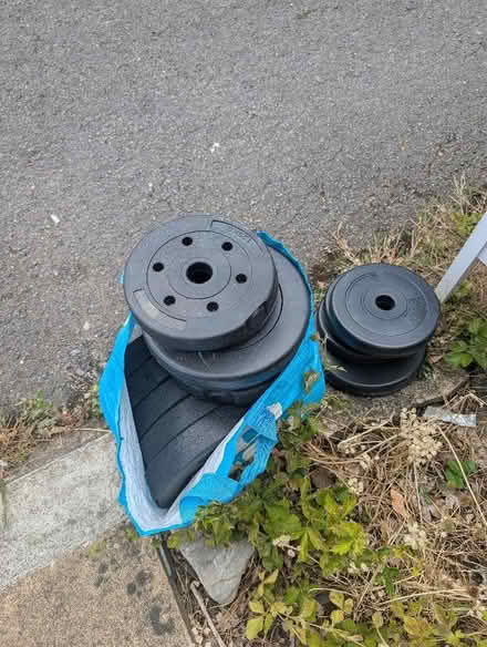 Photo of free Weights of different sizes (Langford Village OX26) #1