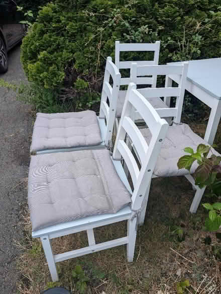Photo of free Table and chairs set (Langford Village OX26) #1