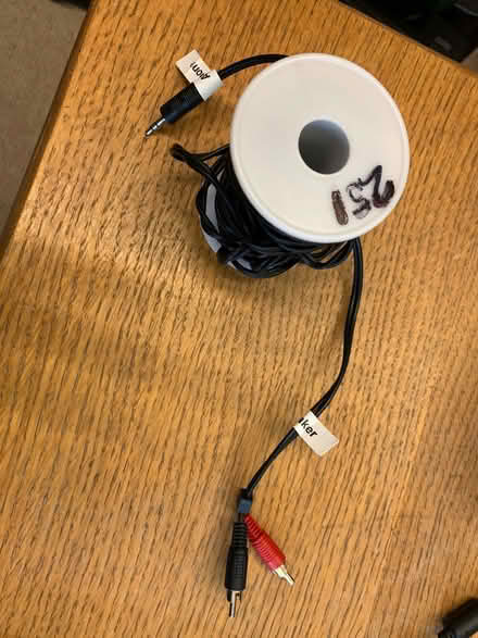 Photo of free Aux to speaker no-jack cable (Walton Manor OX2) #1