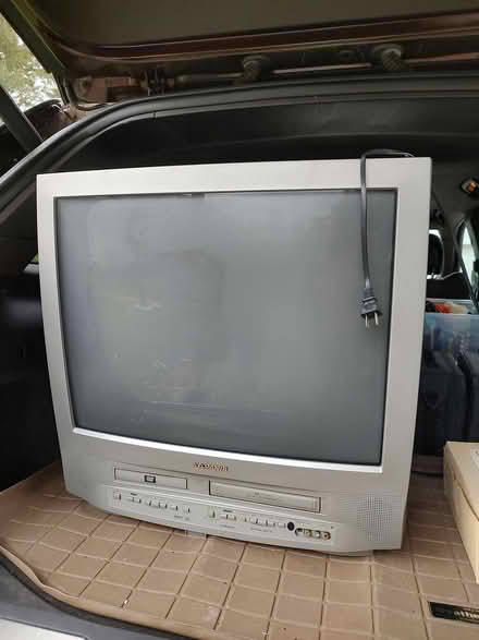 Photo of free 36" tv (Odenton) #2
