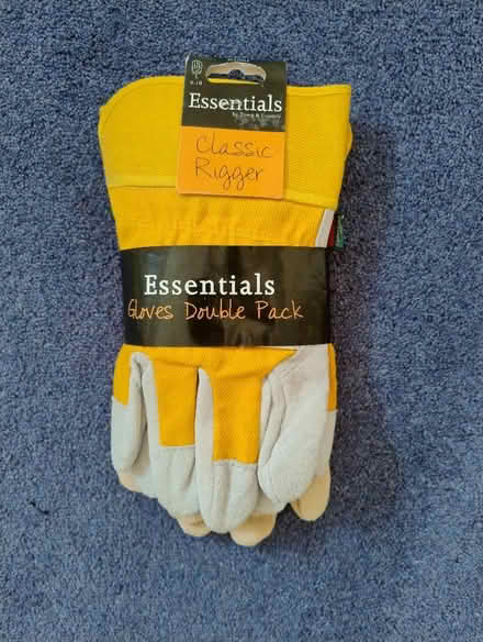 Photo of free Rigger Gloves (Cheadle Hulme SK8) #1
