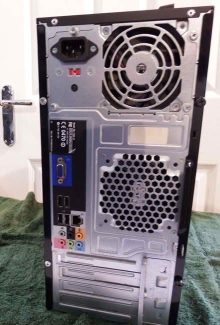 Photo of free Dell Vostro 200 Desktop PC (Decommissioned) (Vale LA1) #2