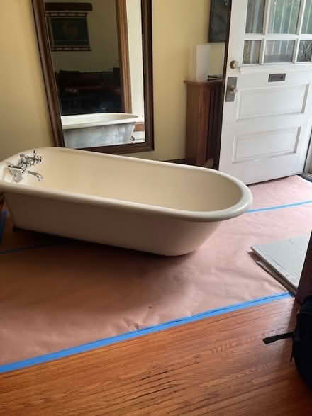 Photo of free an old clawfoot tub (D St. and 6th St. NE) #1