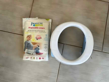 Photo of free Potette travel potty plus liners (Greenhill DY10) #2