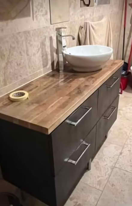 Photo of free Bathroom cabinet storage solid oak (Purleyway croydon) #1