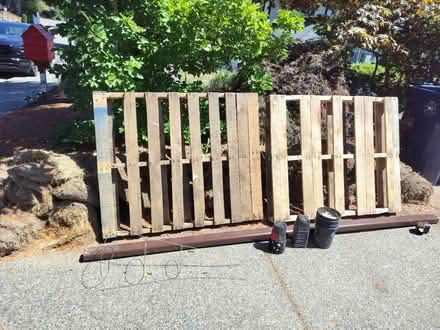 Photo of free Misc. Driveway Pickup (Juanita (Kirkland)) #1