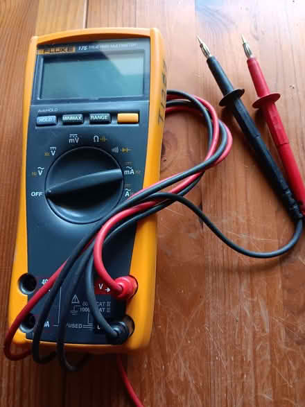 Photo of free Fluke 175 true RMS multimeter (newer model) (Pant SY10) #1