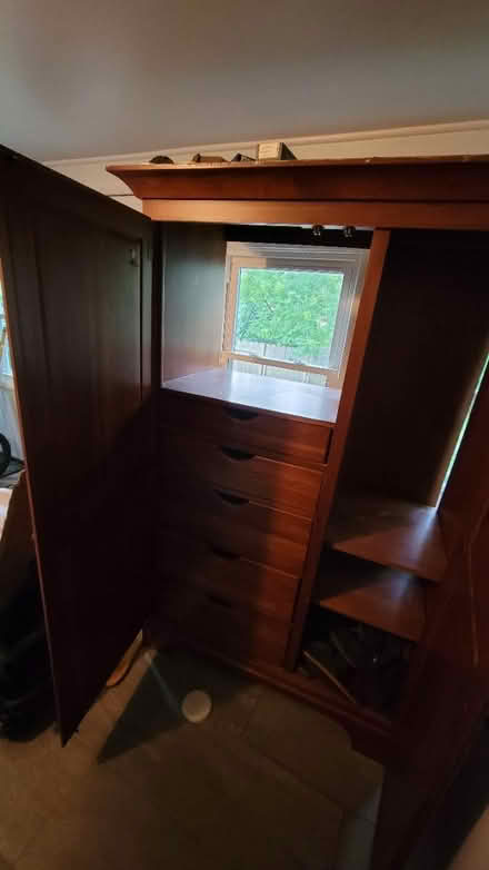 Photo of free Armoire (Aberdeen by train station) #2