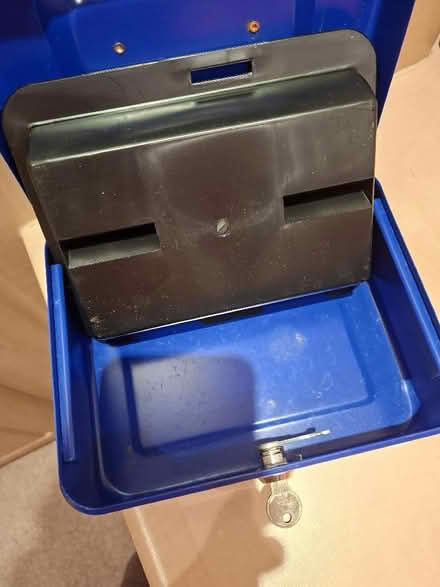 Photo of free Small lockable 'safe' (Panshanger AL7) #3