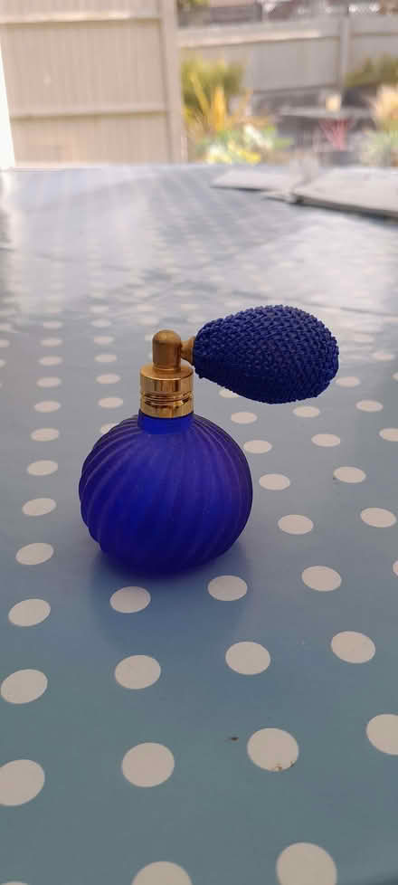 Photo of free Small perfume atomiser (Whitegrove RG42) #1