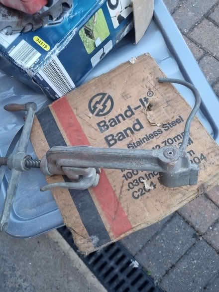 Photo of free Bandit tool and stainless tape (Heanor DE75) #1