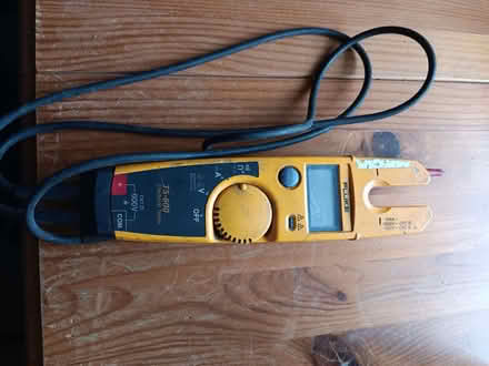 Photo of free Fluke t5-600 electrical tester (Pant SY10) #1