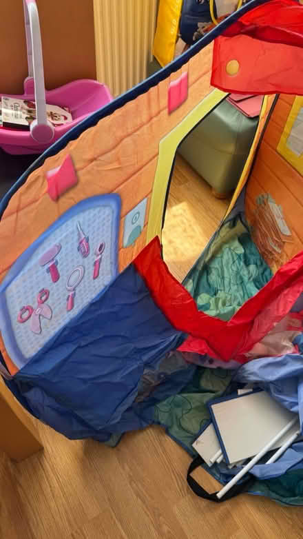 Photo of free Doc McStuffins pop up play tent (N1 Islington) #1