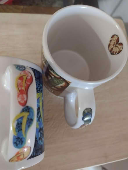 Photo of free Souvenir Mugs (Ballard) #2