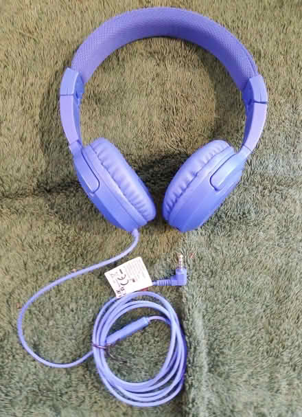 Photo of free Folding Headphones - Great for holidays. (Vale LA1) #2