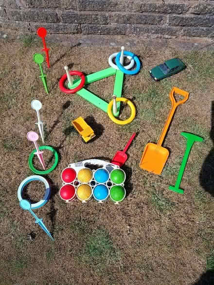 Photo of free Outdoor/beach toys 2 (Bilton CV22) #1