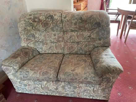 Photo of free Sofas (Ashingdon SS4) #2