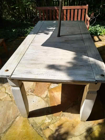 Photo of free Outdoor table (Hunter Ln & Spring Valley Rd) #2