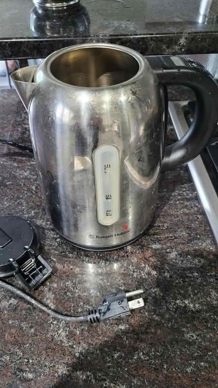 Photo of free Cordless Electric Kettle (Moodie Drive and Carling Ave) #1