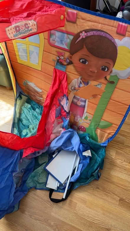 Photo of free Doc McStuffins pop up play tent (N1 Islington) #3