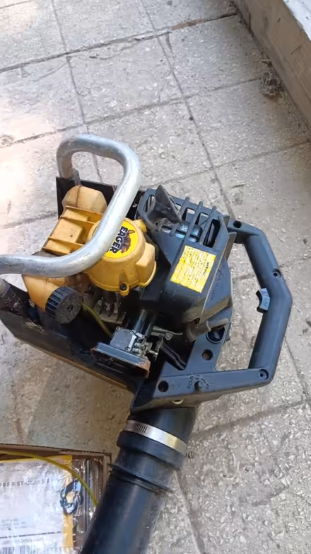Photo of free Leaf blower plus carb rebuild kit (19095) #2