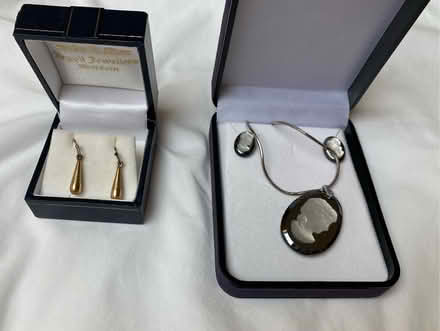 Photo of free Costume jewellery (AB25) #4