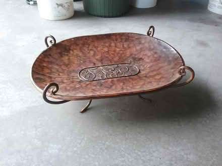Photo of free Centrepiece tray/bowl with legs (Uplands / Riverside) #1