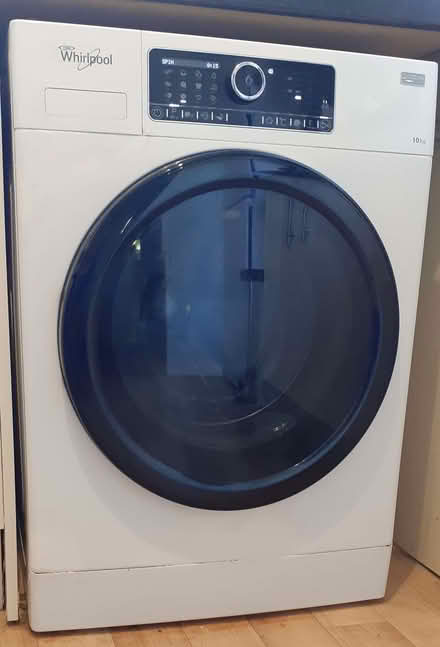 Photo of free Whirlpool 10kg Washing Machine - shabby but working (Ramslye TN4) #4