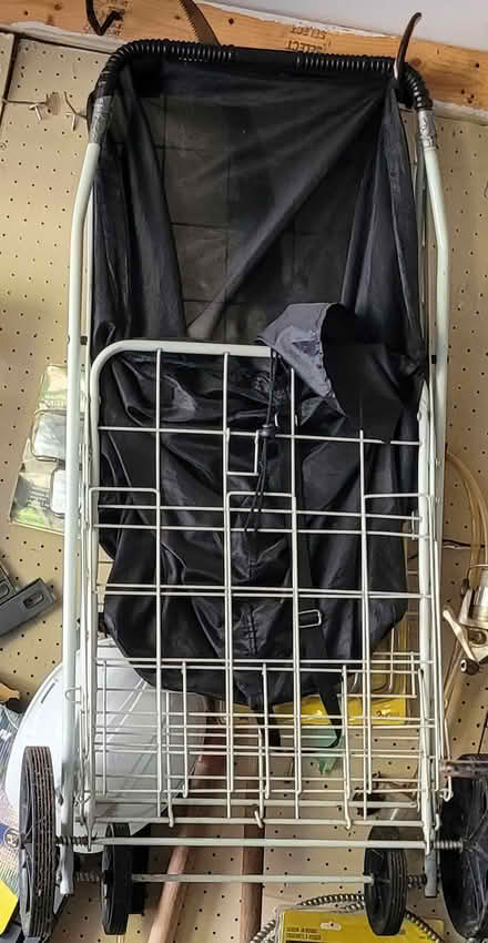 Photo of free Cart (Moodie Drive and Carling Ave) #1