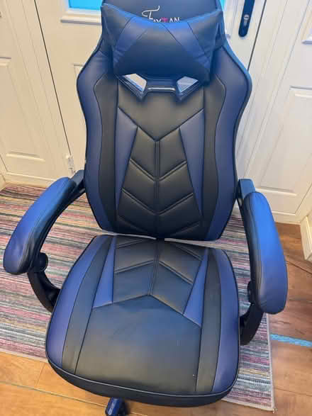 Photo of free Gaming Chair (Bromsgrove, Hilltops B61) #4