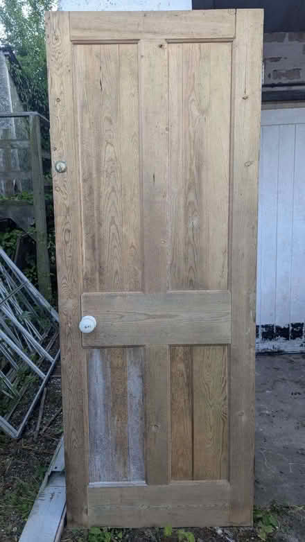 Photo of free Interior wooden doors, stripped (Pant SY10) #4