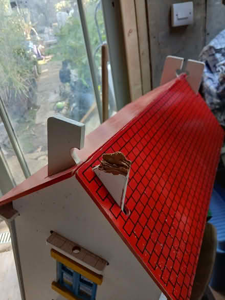 Photo of free Dolls house and furniture (Thornton heath) #3