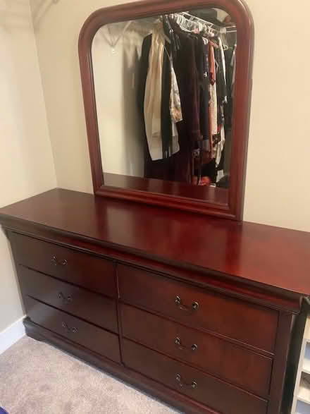 Photo of free 6 drawer dresser (West Kelowna) #1