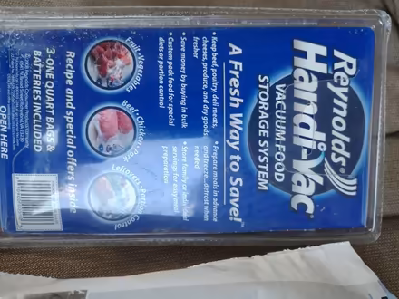 Photo of free Vacuum bags and sealer thing (M2J1Y3) #2