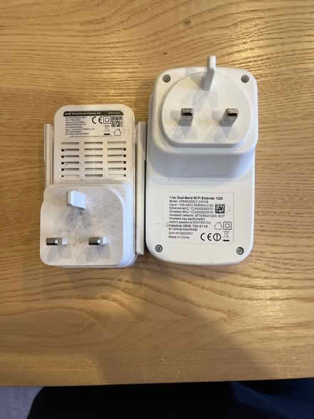 Photo of free WiFi network extenders x 2 (Buckley CH7) #2