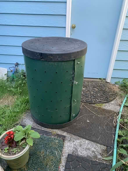 Photo of free compost barrel (Greenwood) #1