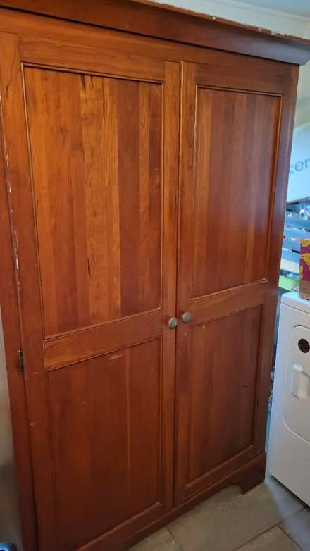 Photo of free Armoire (Aberdeen by train station) #1