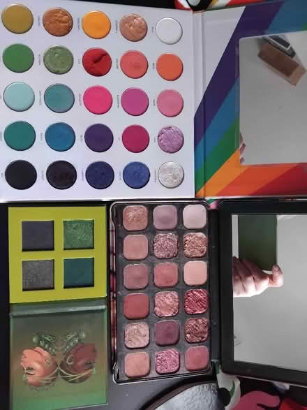 Photo of free Three eyeshadow palettes (Marton Bank FY4) #1