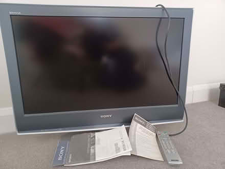 Photo of free Sony TV KD28D from 2005 (Summertown OX2) #1