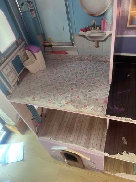 Photo of free Wooden dolls house (Firhouse) #2