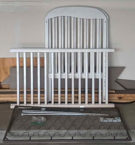 Photo of free White wood crib (28 and Van Dyke) #2