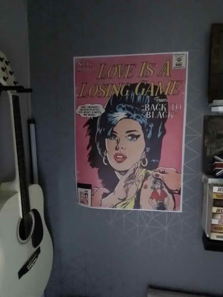Photo of free Amy Winehouse unframed canvas print (Granton EH5) #1