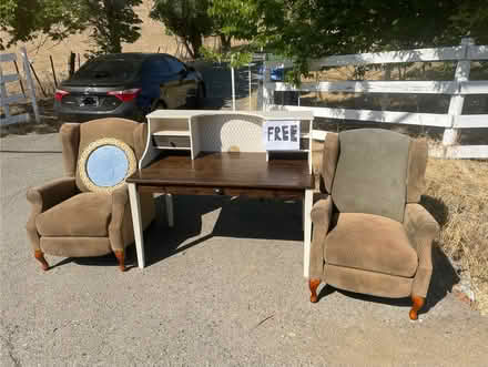 Photo of free Love seats and desk (North Livermore) #1