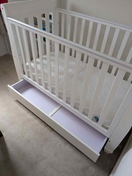 Photo of free Eva Sleigh Drop Side Cot Bed – White. With optional mattress (Kidlington OX5) #2