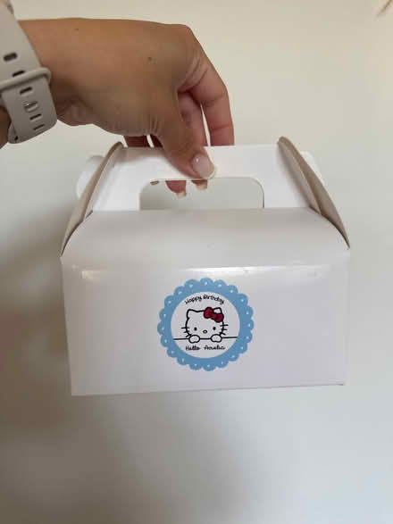 Photo of free Cute little empty box for Amelia (Newbury Park IG2) #4
