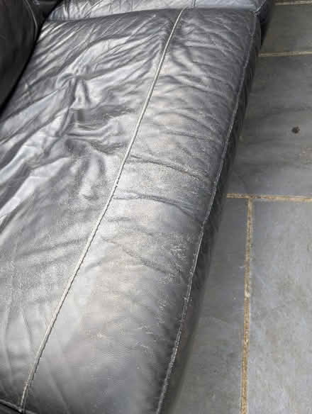 Photo of free Leather Settee / Sofa (Lower Earley RG6) #3