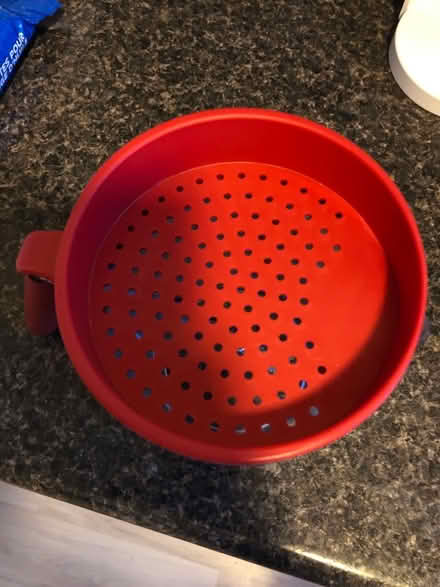Photo of free Measuring cup (Leslieville) #3