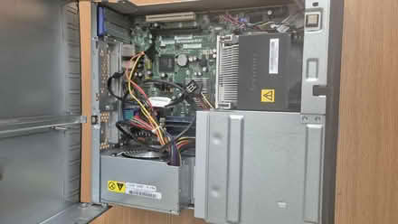 Photo of free Computer Lenovo Thinkcentre (Belvidere SY2) #1