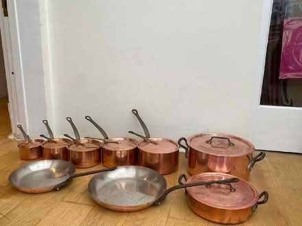 Photo of free Batterie de cuisine / Copper French cookery 16 pieces (Ravenscourt Park W6) #1